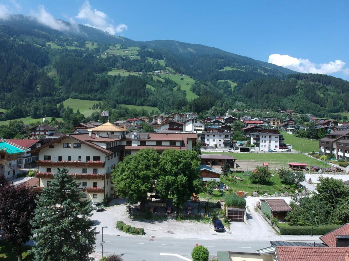 Gasthof Zum Loewen Aschau Im Zillertal Exterior photo