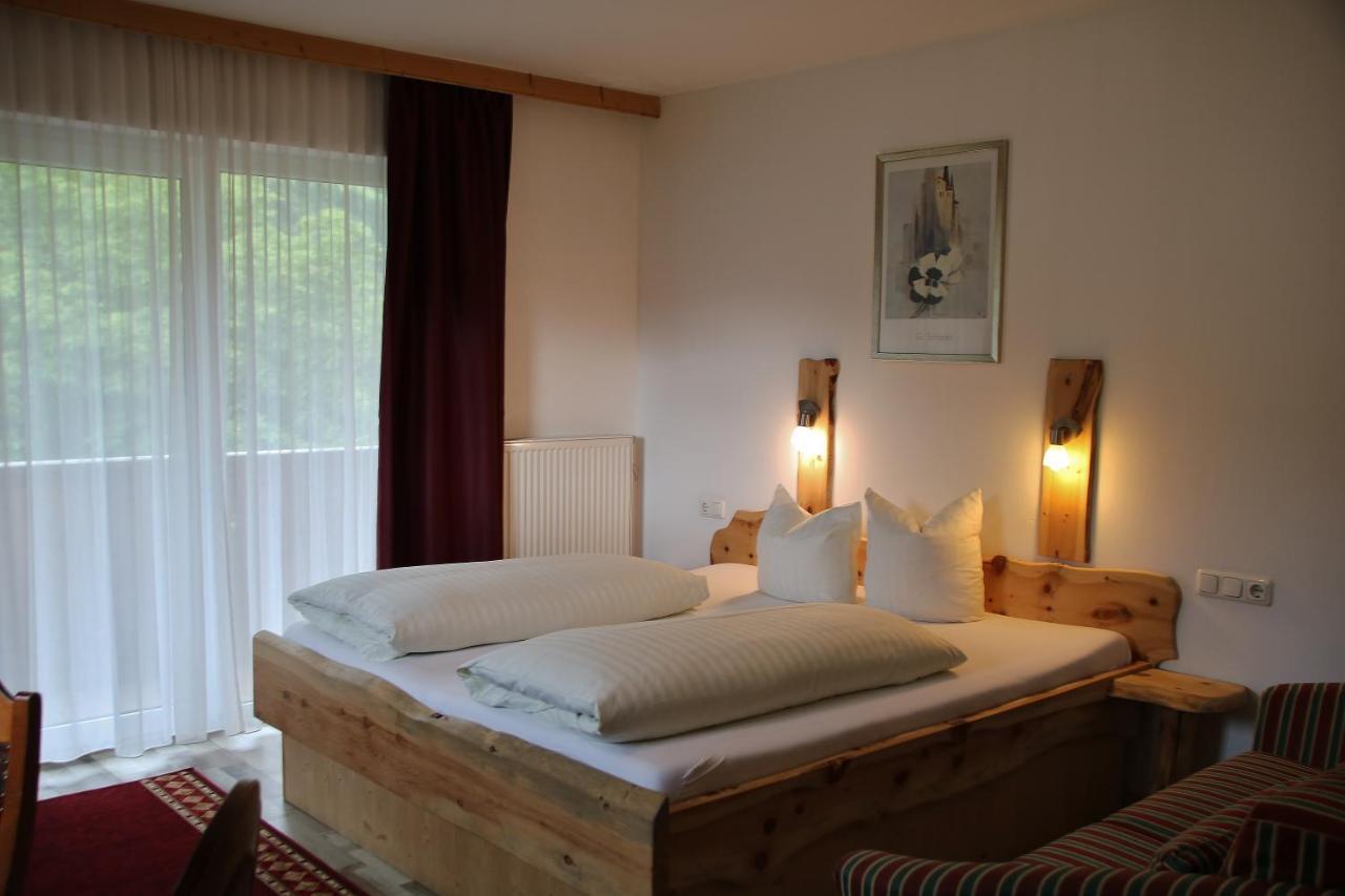 Gasthof Zum Loewen Aschau Im Zillertal Exterior photo
