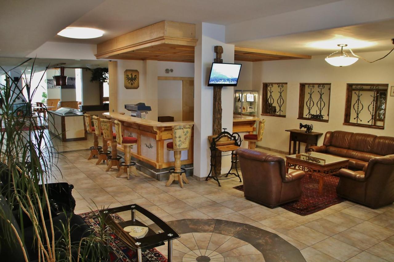 Gasthof Zum Loewen Aschau Im Zillertal Exterior photo