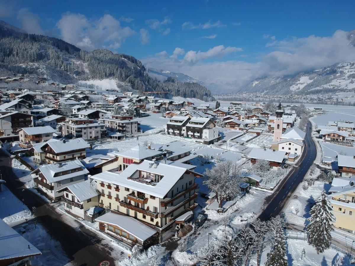 Gasthof Zum Loewen Aschau Im Zillertal Exterior photo
