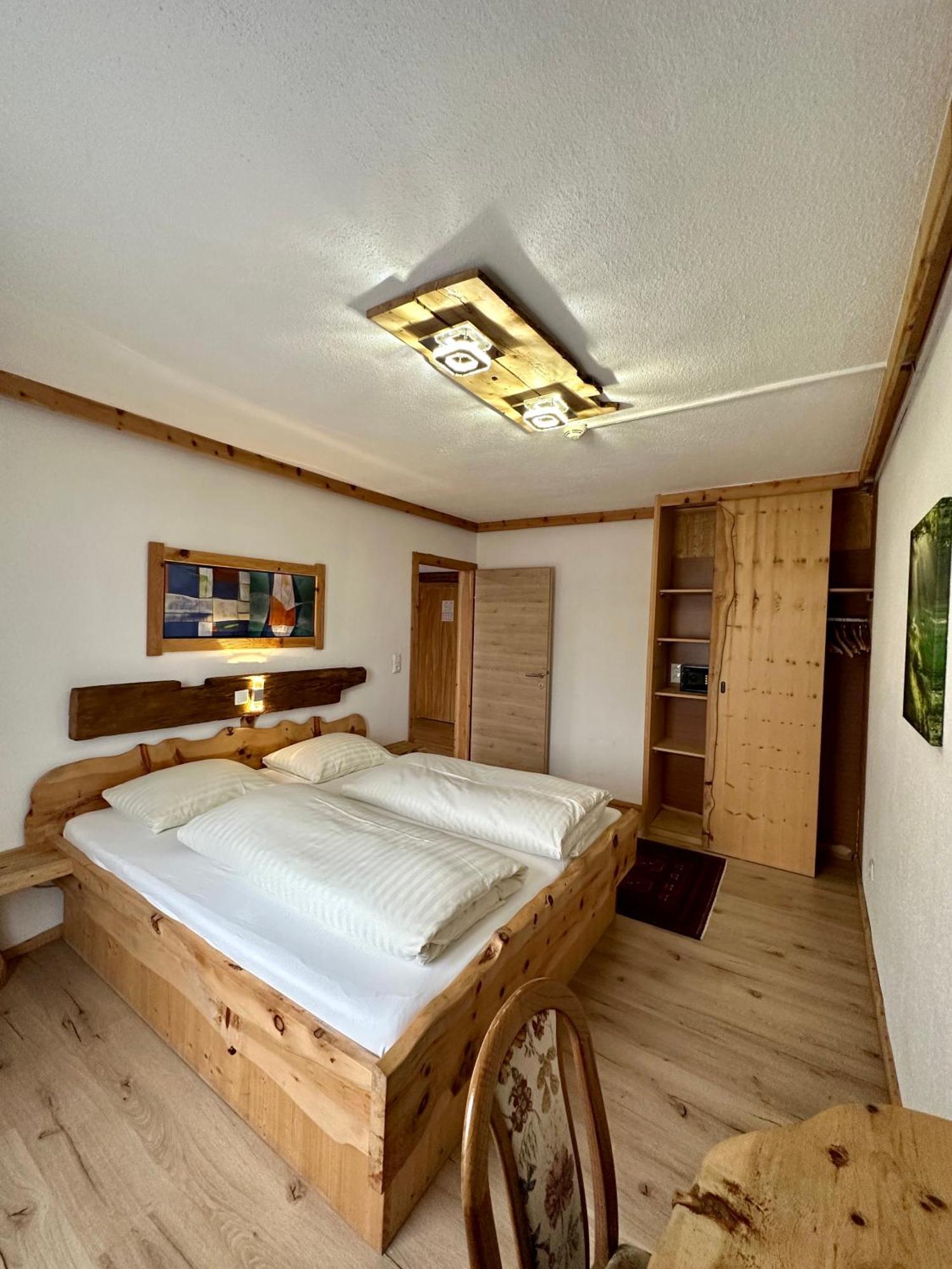 Gasthof Zum Loewen Aschau Im Zillertal Exterior photo